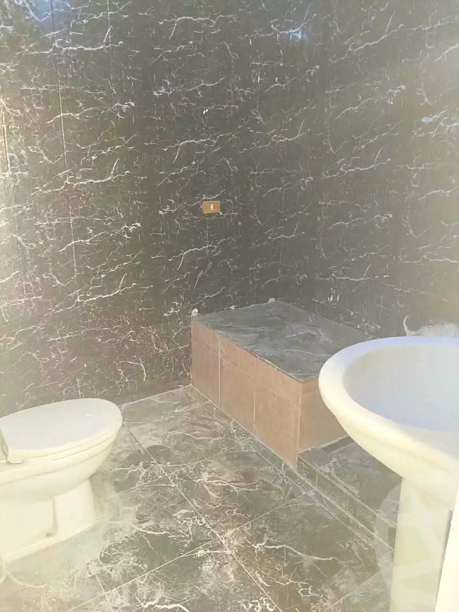 https://aqarmap.com.eg/ar/listing/7277308-for-rent-alexandria-miami-shr-jml-bd-lnsr