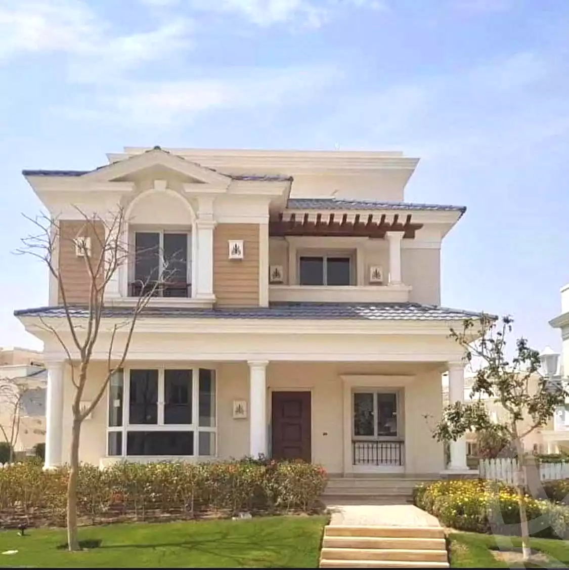 https://aqarmap.com.eg/ar/listing/7277522-for-sale-cairo-new-cairo-compounds-mountain-view1-1-compound