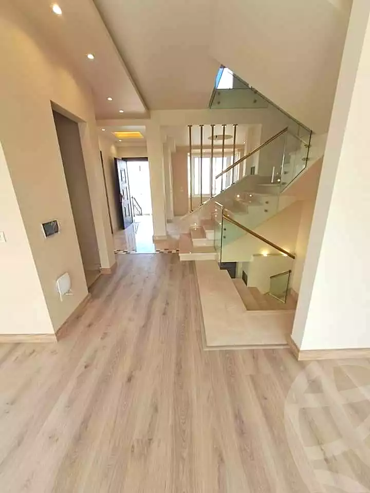 https://aqarmap.com.eg/en/listing/7277550-for-sale-cairo-new-cairo-compounds-mountain-view1-1-compound
