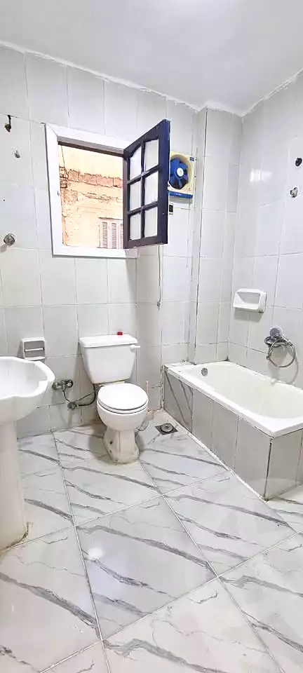 https://aqarmap.com.eg/ar/listing/7278217-for-sale-alexandria-al-agamy-shataa-el-nakheel