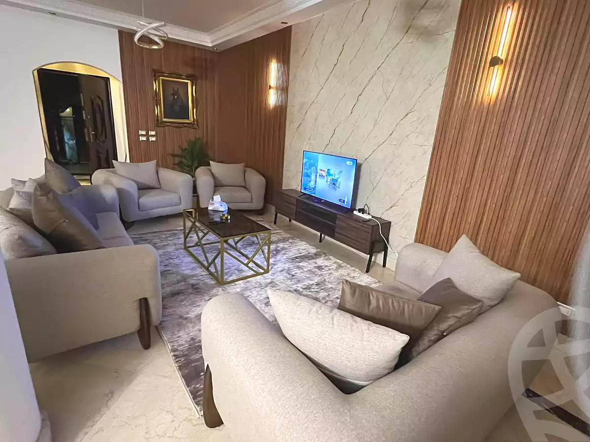 https://aqarmap.com.eg/ar/listing/7278265-for-rent-cairo-new-cairo-compounds-mena-residence