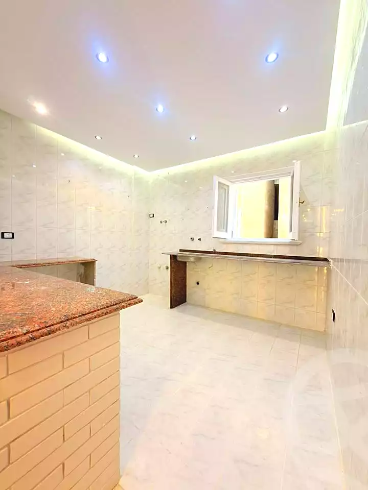 https://aqarmap.com.eg/ar/listing/7278458-for-sale-alexandria-al-agamy-shataa-el-nakheel