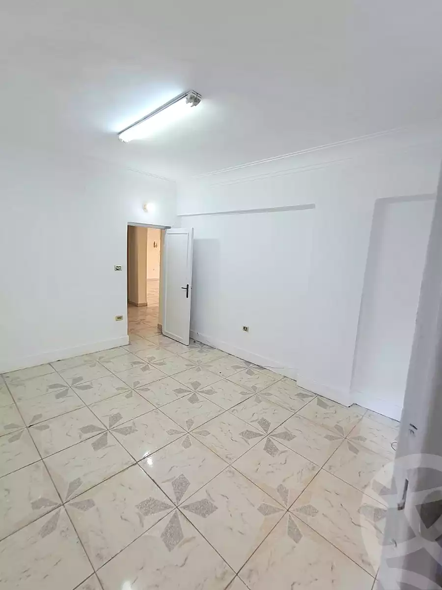 https://aqarmap.com.eg/ar/listing/7278650-for-sale-cairo-el-maadi-saqr-quraish-sakr-kourish-buildings
