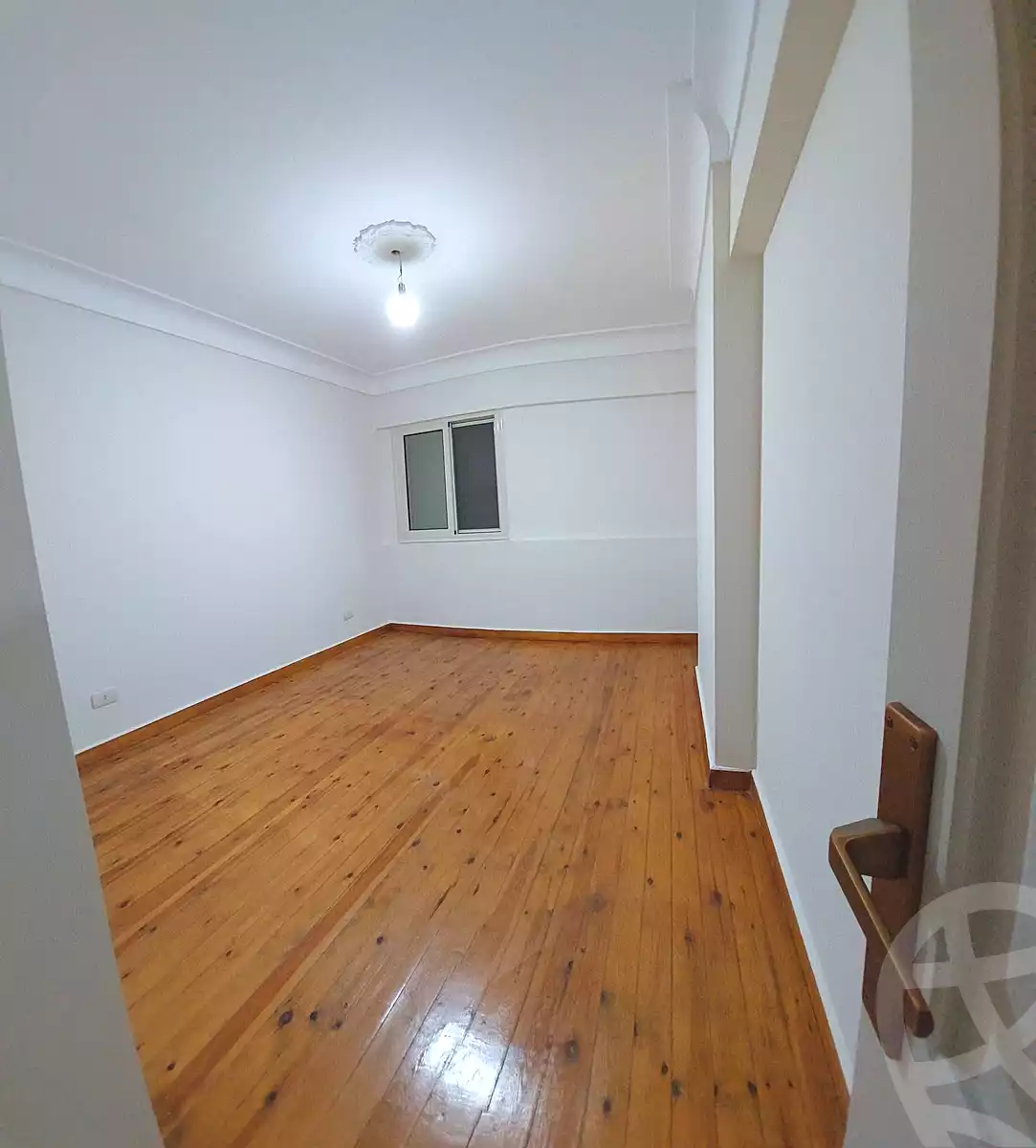 https://aqarmap.com.eg/en/listing/7278695-for-rent-alexandria-sydy-bshr