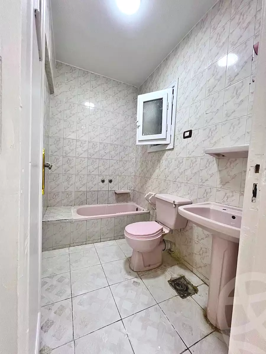 https://aqarmap.com.eg/en/listing/7278945-for-sale-alexandria-al-agamy-shataa-el-nakheel