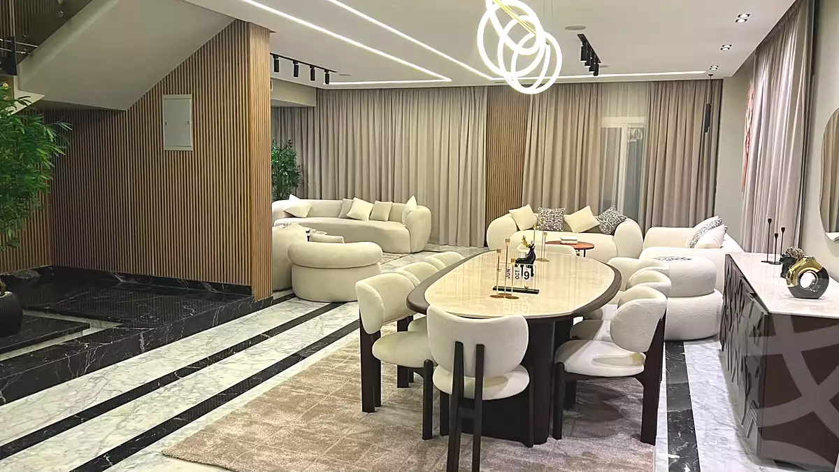 https://aqarmap.com.eg/ar/listing/7279150-for-rent-cairo-new-cairo-compounds-hyde-park