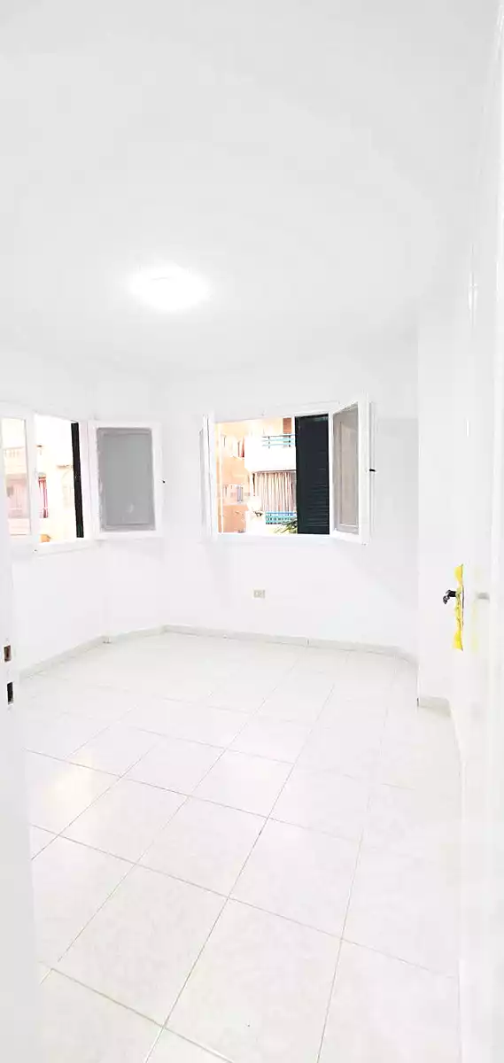 https://aqarmap.com.eg/en/listing/7279544-for-sale-alexandria-al-agamy-shataa-el-nakheel