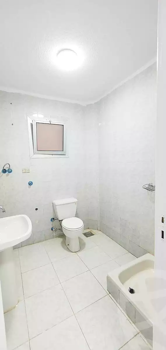 https://aqarmap.com.eg/ar/listing/7279736-for-sale-alexandria-al-agamy-shataa-el-nakheel