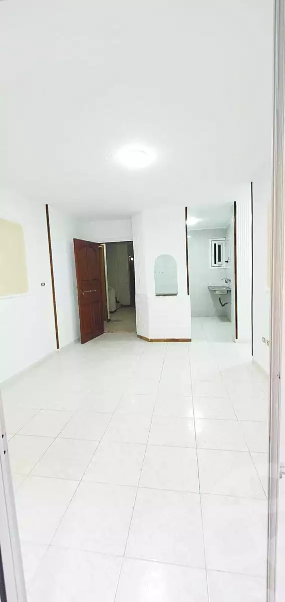 https://aqarmap.com.eg/ar/listing/7279736-for-sale-alexandria-al-agamy-shataa-el-nakheel