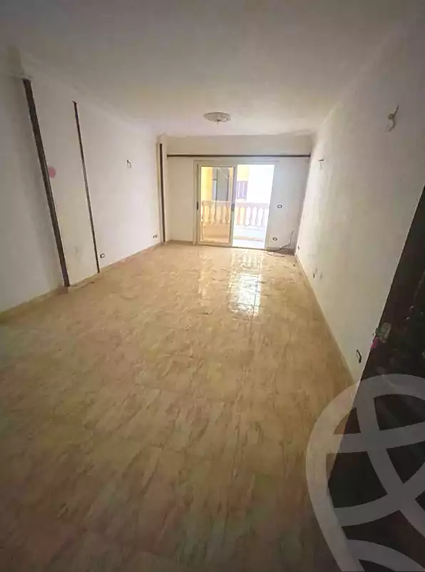 https://aqarmap.com.eg/ar/listing/7279981-for-sale-alexandria-al-agamy-lbytsh-el-saleheen-mosque-st