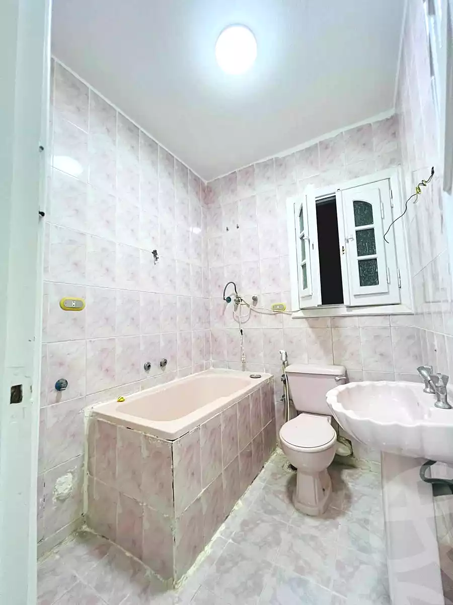 https://aqarmap.com.eg/en/listing/7280024-for-sale-alexandria-al-agamy