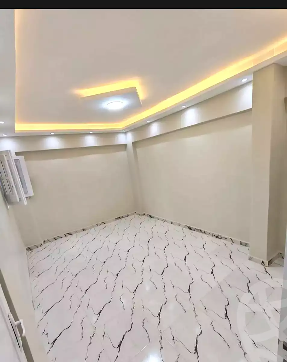 https://aqarmap.com.eg/en/listing/7280026-for-sale-alexandria-al-agamy-el-hanouvel-al-asdakaa-st