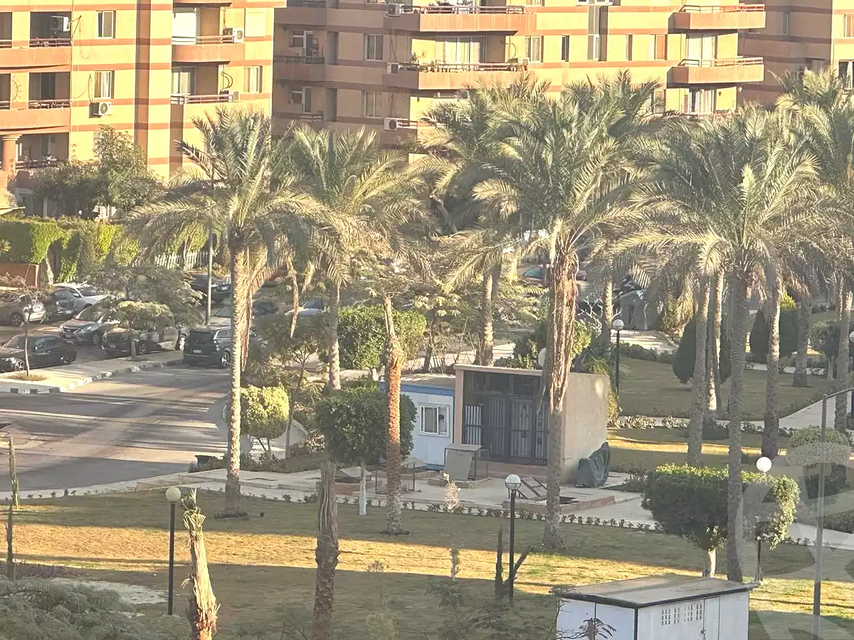 https://aqarmap.com.eg/en/listing/7280458-for-sale-cairo-new-cairo-lrhb-city-phase-4-mostafa-kamel-st