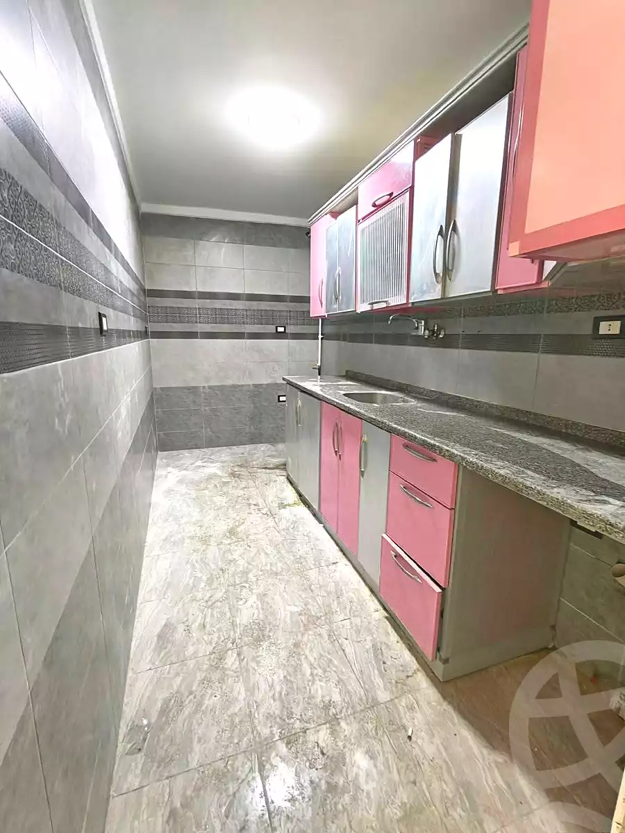 https://aqarmap.com.eg/ar/listing/7280631-for-sale-alexandria-el-asafra-l-sfr-bhry
