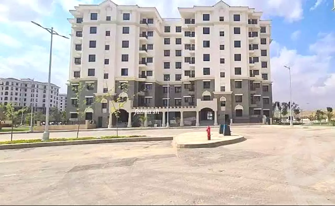 https://aqarmap.com.eg/ar/listing/7280998-for-sale-cairo-new-administrative-capital-r7-celia-mntq-l-mrt-1