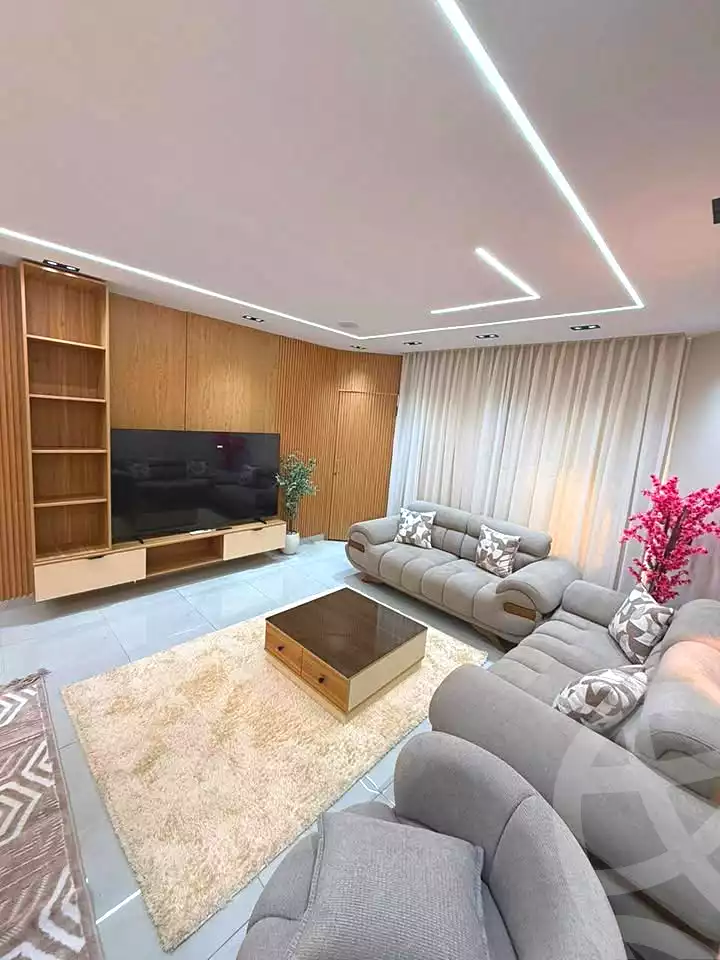 https://aqarmap.com.eg/en/listing/7281006-for-sale-cairo-el-maadi-compounds-reve-du-nil-tower-novara