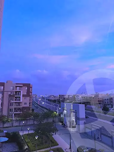 https://aqarmap.com.eg/en/listing/7281028-for-sale-cairo-new-cairo-compounds-jyd