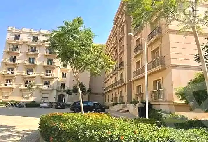 https://aqarmap.com.eg/en/listing/7281053-for-sale-cairo-new-cairo-compounds-hyde-park-business-district