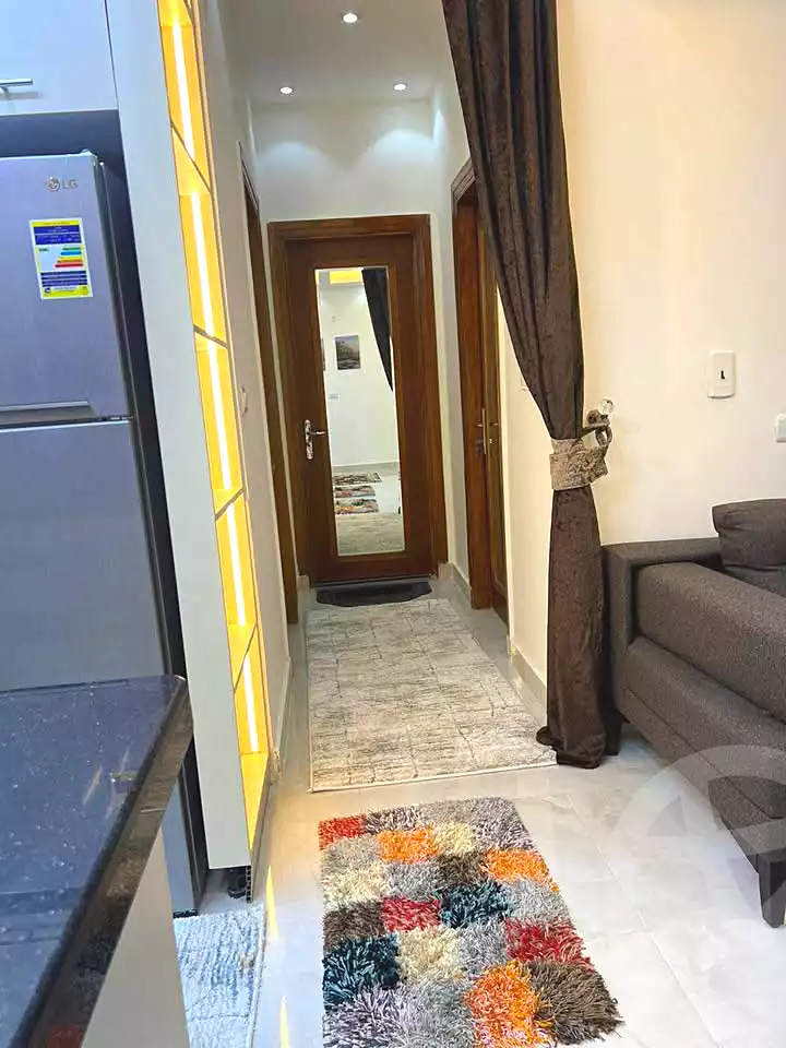 https://aqarmap.com.eg/en/listing/7281053-for-sale-cairo-new-cairo-compounds-hyde-park-business-district