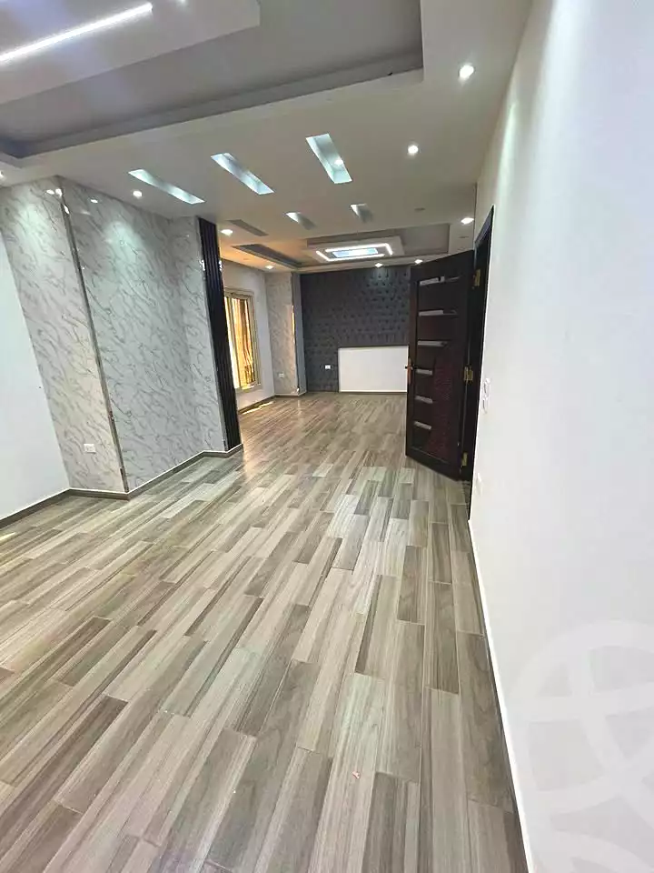 https://aqarmap.com.eg/ar/listing/7281253-for-sale-cairo-new-cairo-compounds-kattameya-gardens
