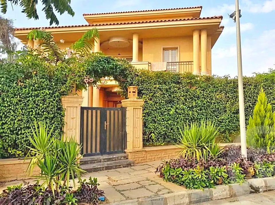 https://aqarmap.com.eg/ar/listing/7281253-for-sale-cairo-new-cairo-compounds-kattameya-gardens