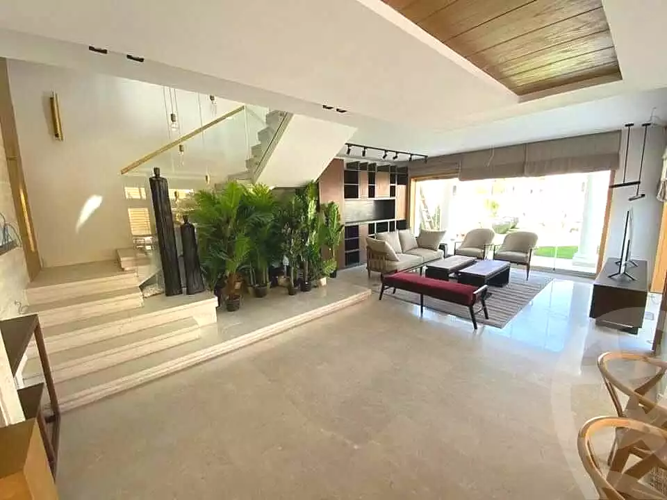 https://aqarmap.com.eg/en/listing/7281297-for-sale-cairo-new-cairo-compounds-mountain-view-hyde-park