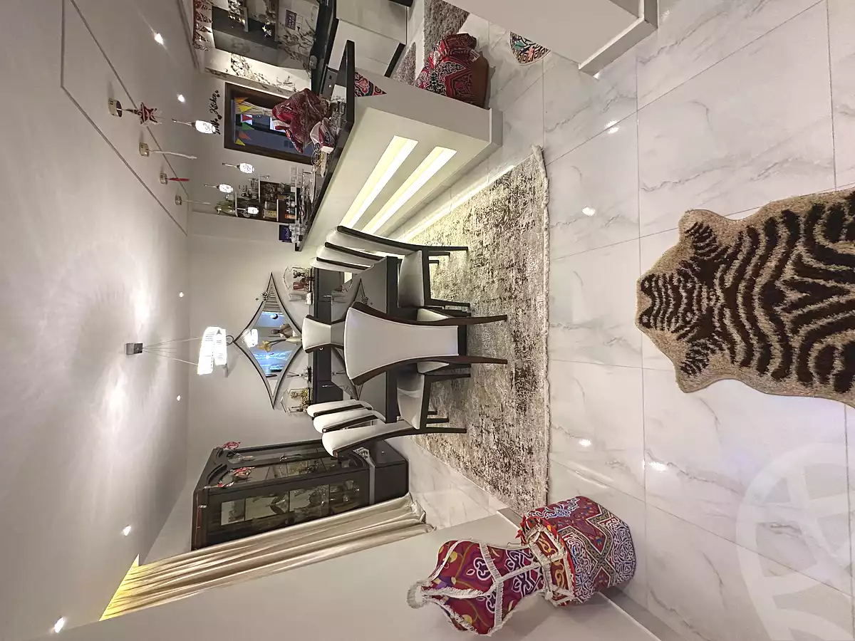 https://aqarmap.com.eg/ar/listing/7281442-for-sale-cairo-el-sheikh-zayed-city-el-hay-eltaseaa-area-1-el-bostan-st