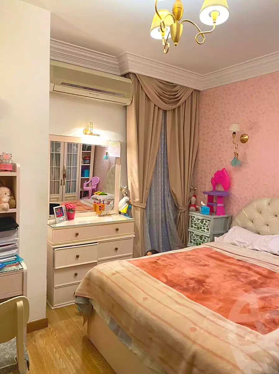 https://aqarmap.com.eg/ar/listing/7281498-for-sale-cairo-el-sheikh-zayed-city-compounds-zayed-2000