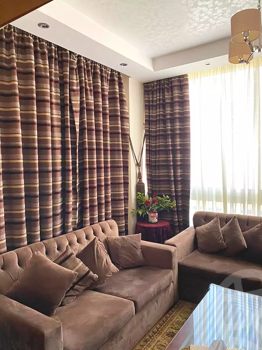 https://aqarmap.com.eg/ar/listing/7281498-for-sale-cairo-el-sheikh-zayed-city-compounds-zayed-2000