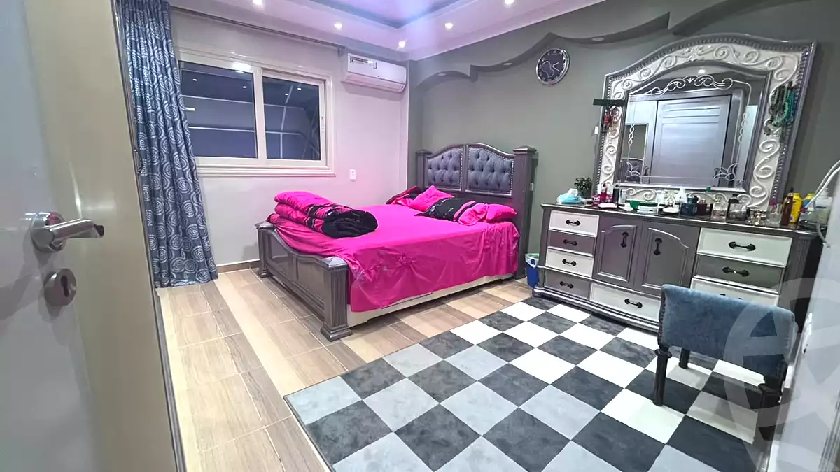 https://aqarmap.com.eg/en/listing/7281519-for-sale-cairo-el-sheikh-zayed-city-el-hay-el-khames-lhy-lkhms