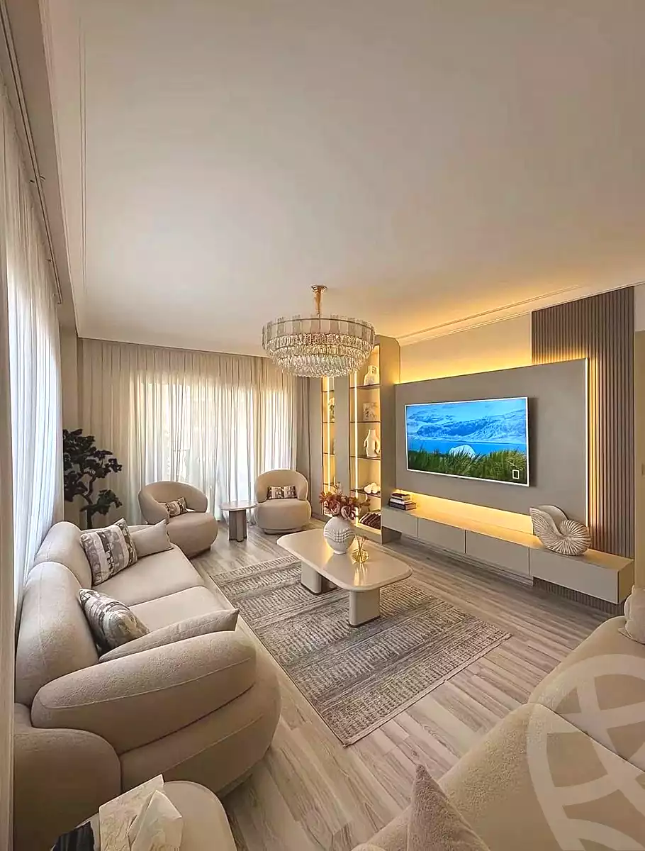https://aqarmap.com.eg/ar/listing/7281631-for-sale-cairo-new-cairo-compounds-sarai-club-views-sarai-compound