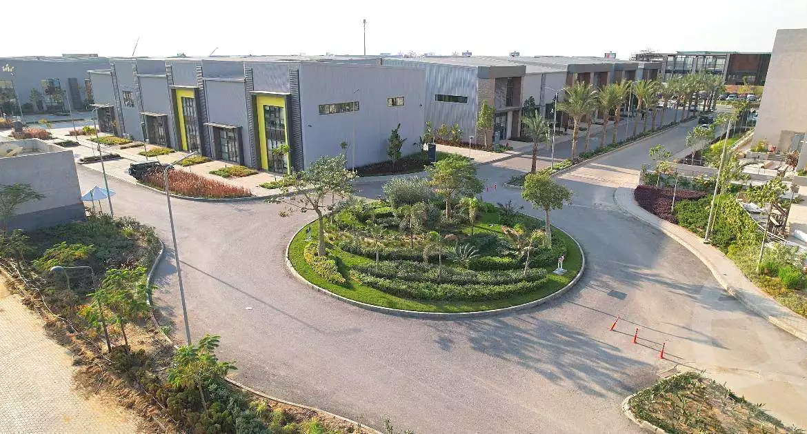 https://aqarmap.com.eg/ar/listing/7281753-for-sale-cairo-new-cairo-compounds-district-5-d-park-district-5-compound-marakez