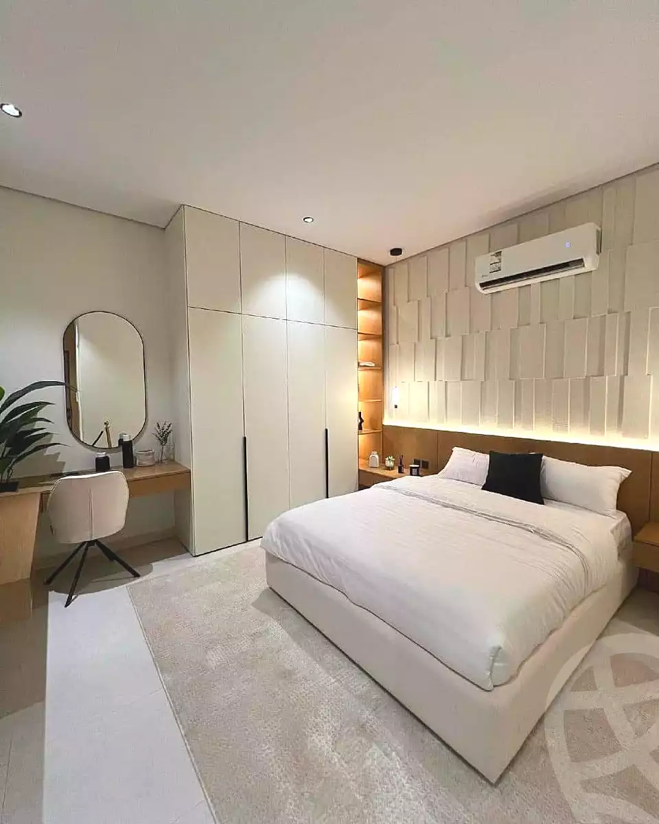 https://aqarmap.com.eg/ar/listing/7281731-for-sale-cairo-new-cairo-compounds-swan-lake-the-phoenix-hassan-allam