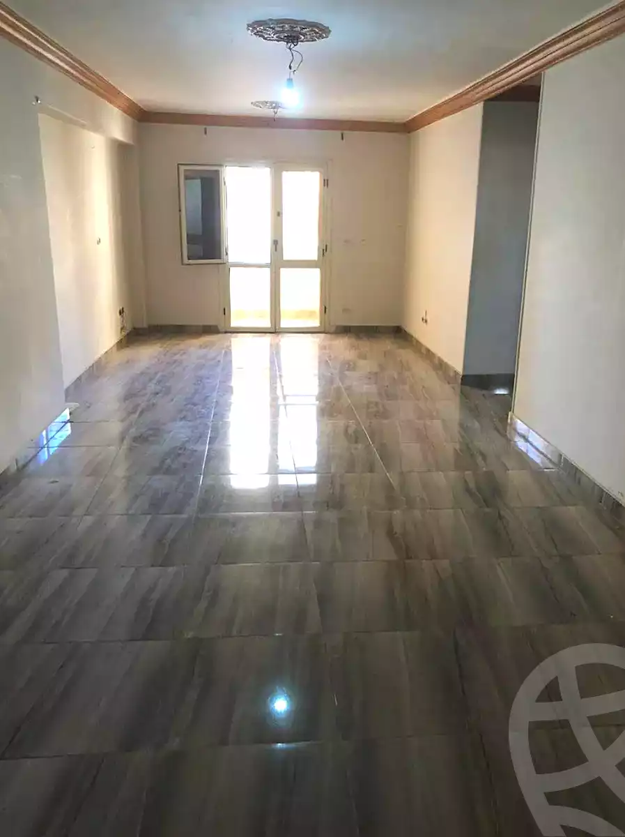 https://aqarmap.com.eg/en/listing/7280570-for-sale-alexandria-ganaklis