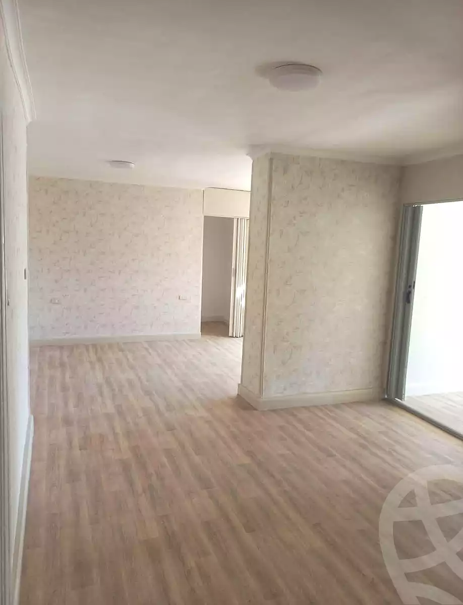 https://aqarmap.com.eg/ar/listing/7282341-for-sale-alexandria-miami-khld-bn-lwlyd