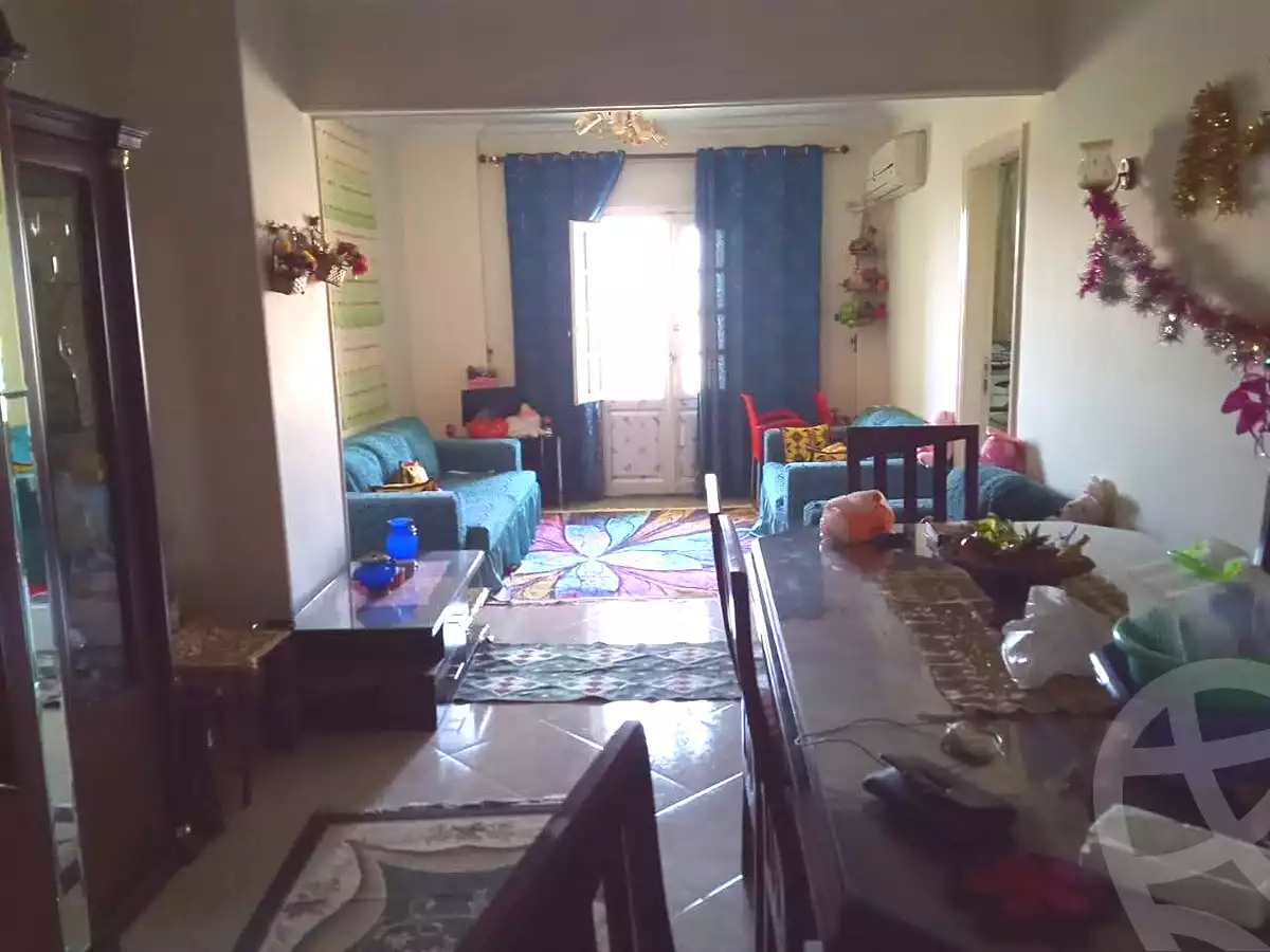 https://aqarmap.com.eg/en/listing/7282506-for-sale-cairo-helwan-el-shareaa-el-sharby-st