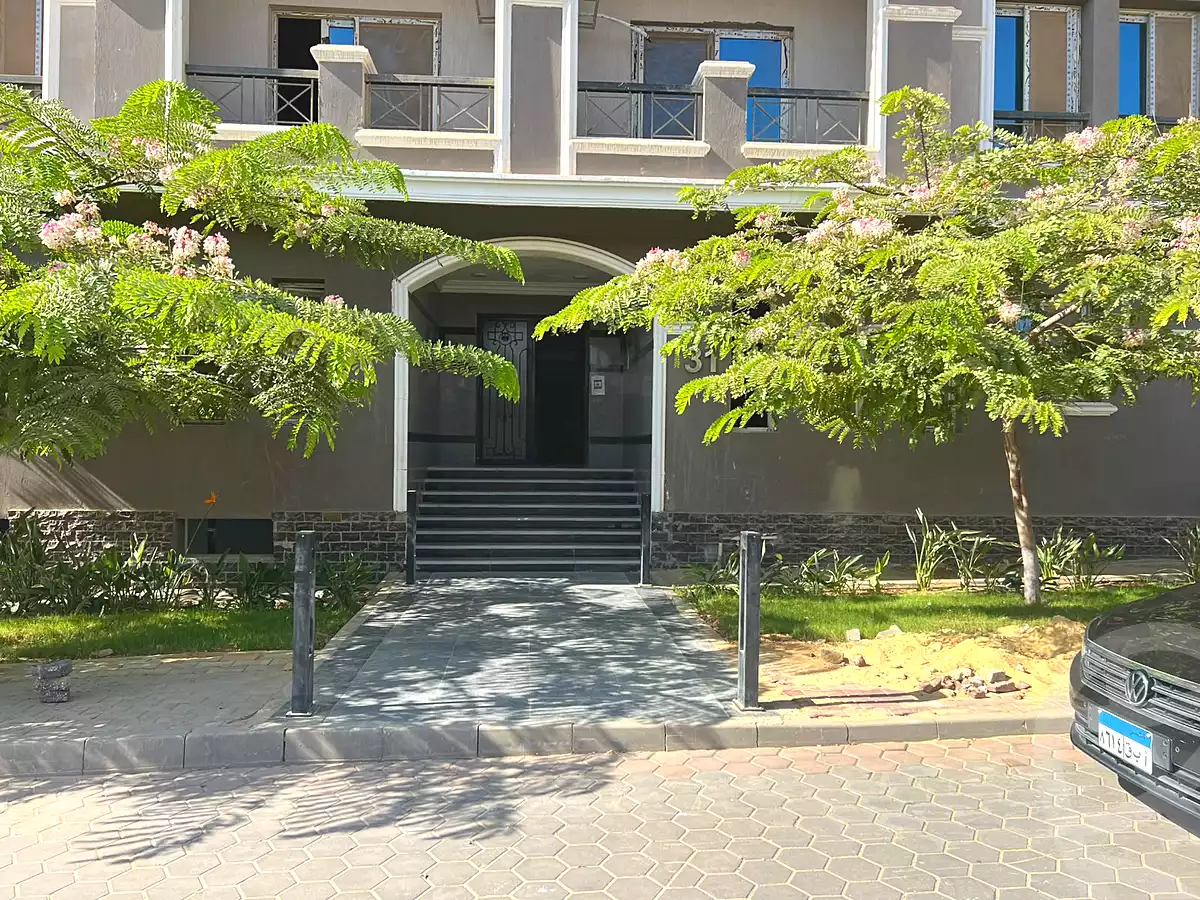 https://aqarmap.com.eg/en/listing/7283165-for-sale-cairo-new-cairo-compounds-garden-heights-compound