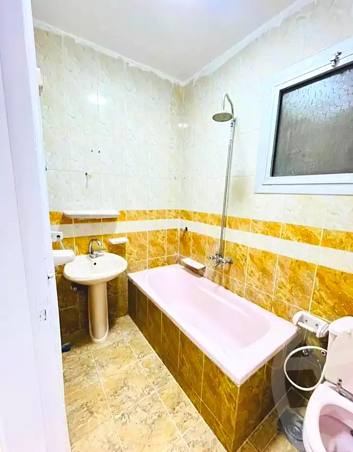 https://aqarmap.com.eg/en/listing/7283293-for-sale-alexandria-al-agamy-shataa-el-nakheel