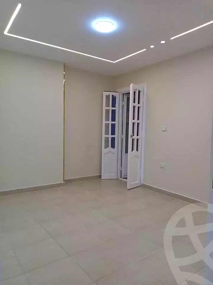https://aqarmap.com.eg/ar/listing/7283393-for-sale-alexandria-miami-mahmoud-el-isawy-st