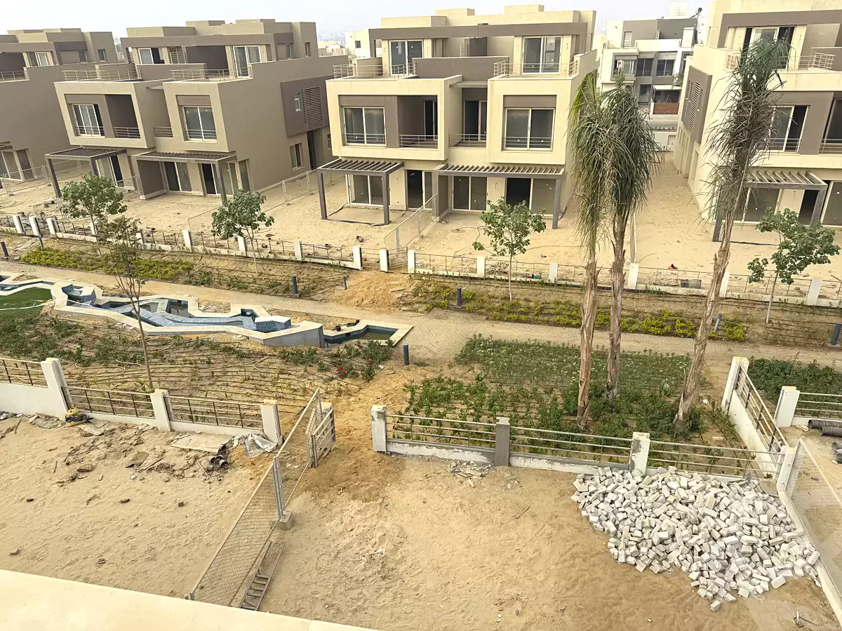 https://aqarmap.com.eg/ar/listing/7283386-for-sale-cairo-new-cairo-compounds-blm-hylz-nyw-kyrw