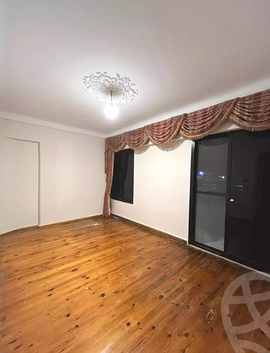 https://aqarmap.com.eg/ar/listing/7283767-for-rent-alexandria-fleming
