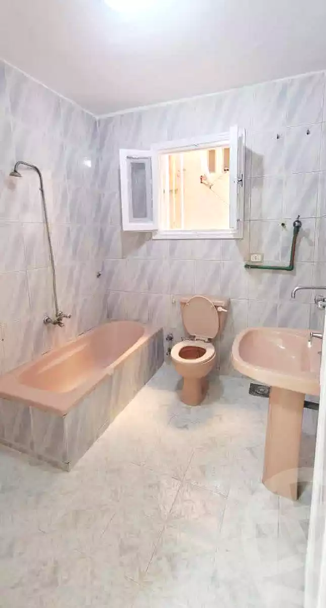 https://aqarmap.com.eg/en/listing/7283802-for-sale-alexandria-al-agamy-shataa-el-nakheel