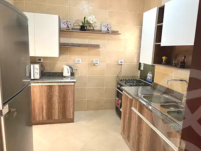 https://aqarmap.com.eg/ar/listing/7283981-for-sale-cairo-new-cairo-compounds-hyde-park-centre-ville-hyde-park