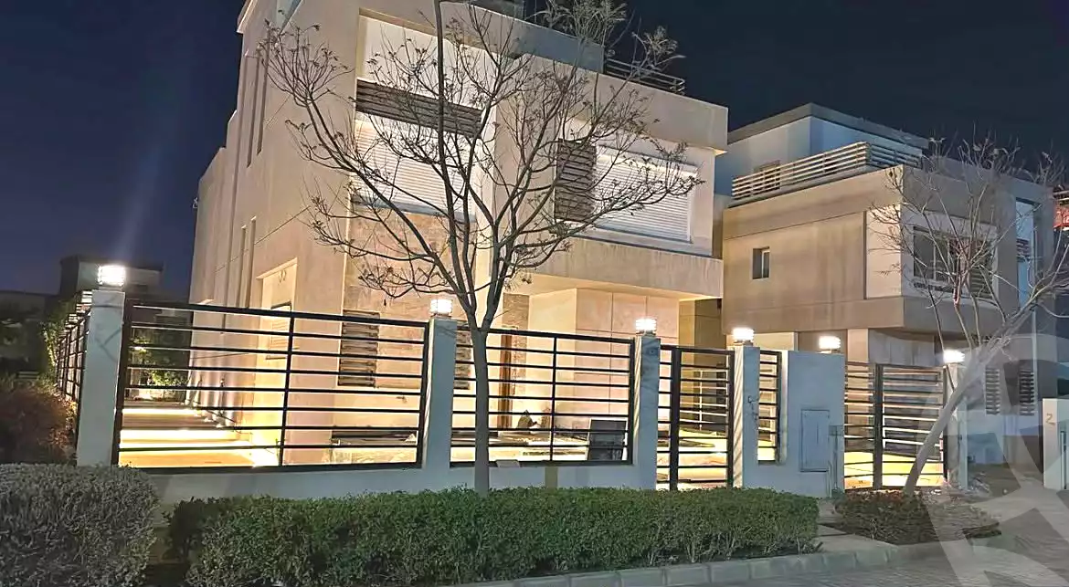 https://aqarmap.com.eg/ar/listing/7284438-for-sale-cairo-new-cairo-compounds-hyde-park-centre-ville-hyde-park