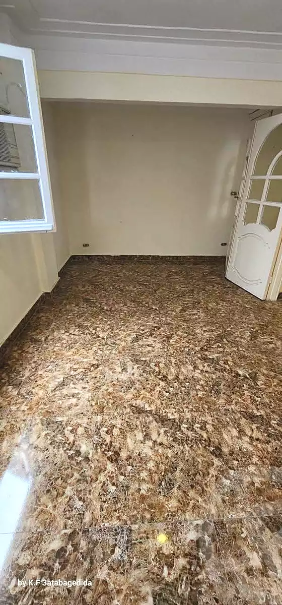 https://aqarmap.com.eg/en/listing/7284989-for-rent-alexandria-bolekly