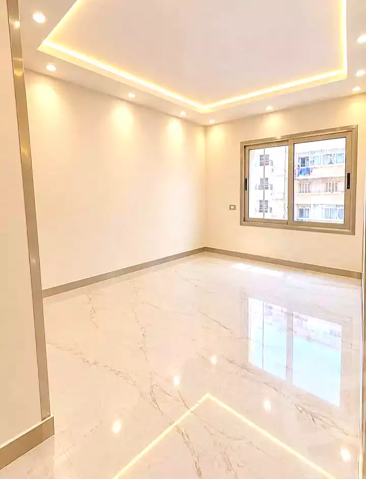 https://aqarmap.com.eg/ar/listing/7285200-for-sale-alexandria-miami-mahmoud-el-isawy-st