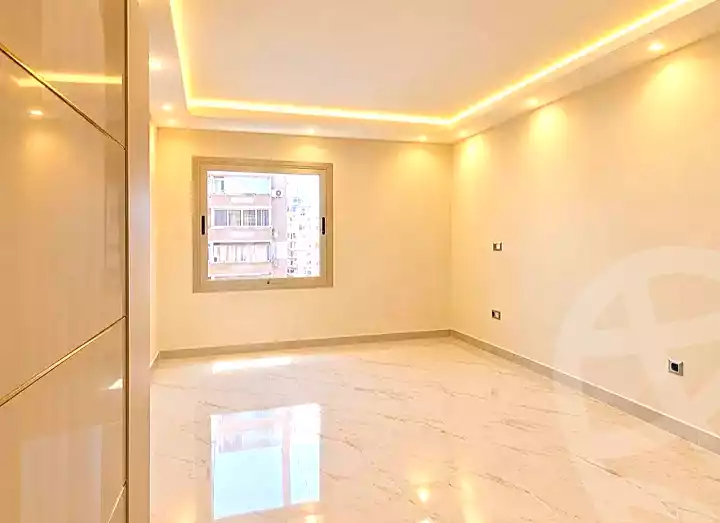 https://aqarmap.com.eg/ar/listing/7285200-for-sale-alexandria-miami-mahmoud-el-isawy-st