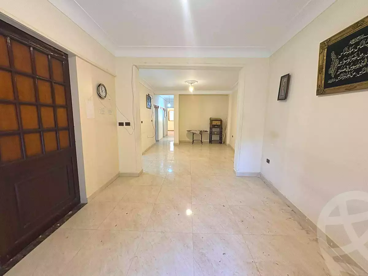 https://aqarmap.com.eg/en/listing/7285573-for-rent-alexandria-lauran-shr-srhnk