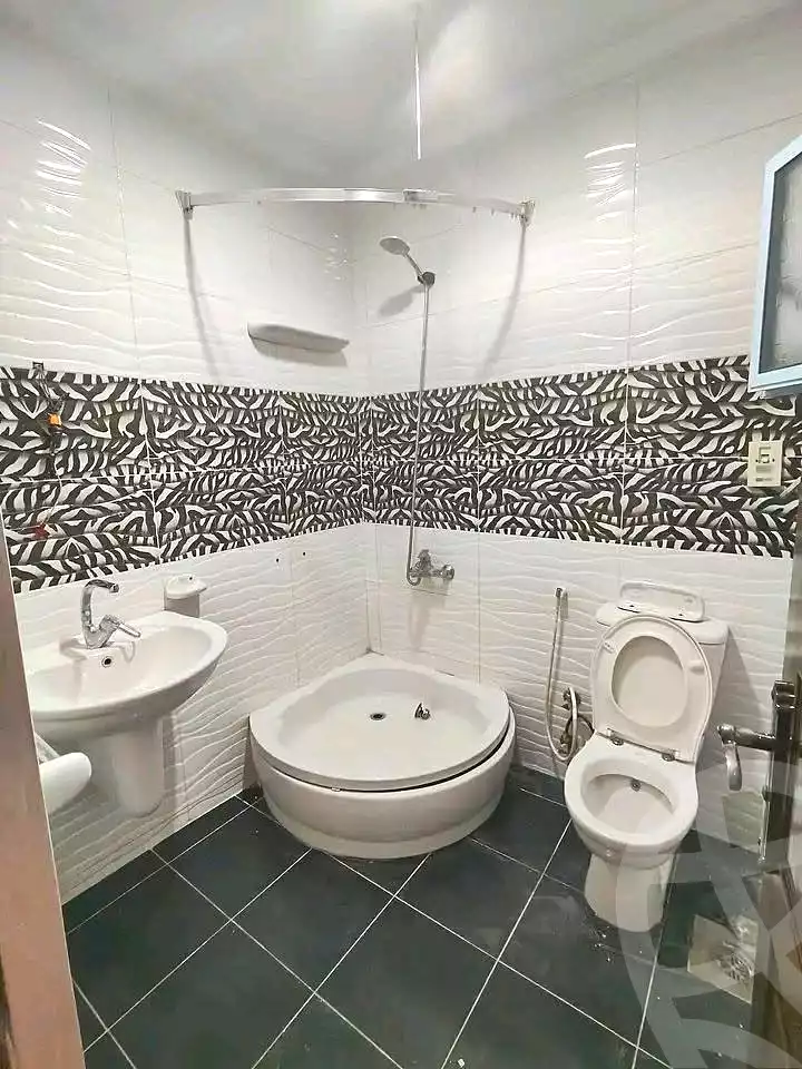 https://aqarmap.com.eg/en/listing/7285876-for-sale-alexandria-miami-mahmoud-el-isawy-st