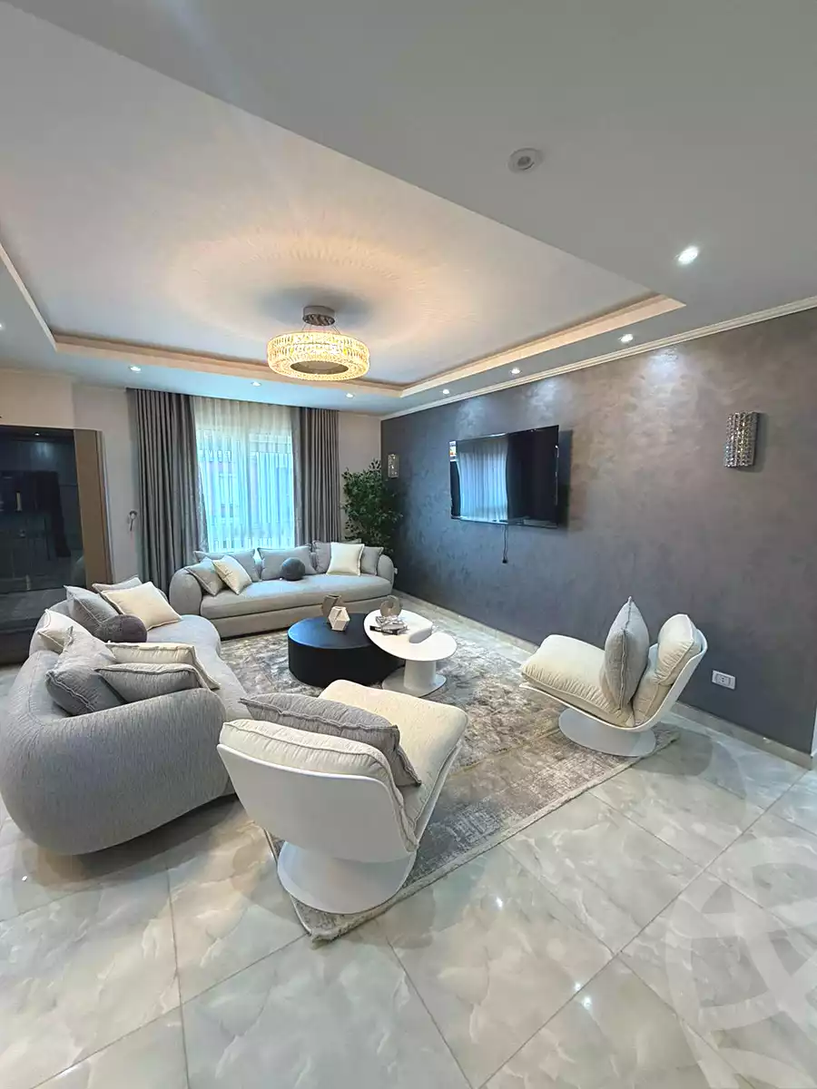 https://aqarmap.com.eg/en/listing/7285866-for-sale-cairo-new-cairo-compounds-ivoire-east-compound-pre